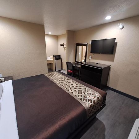 American Inn I10 Rialto And Colton Екстериор снимка