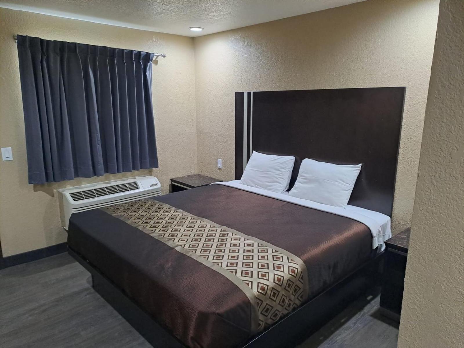 American Inn I10 Rialto And Colton Екстериор снимка